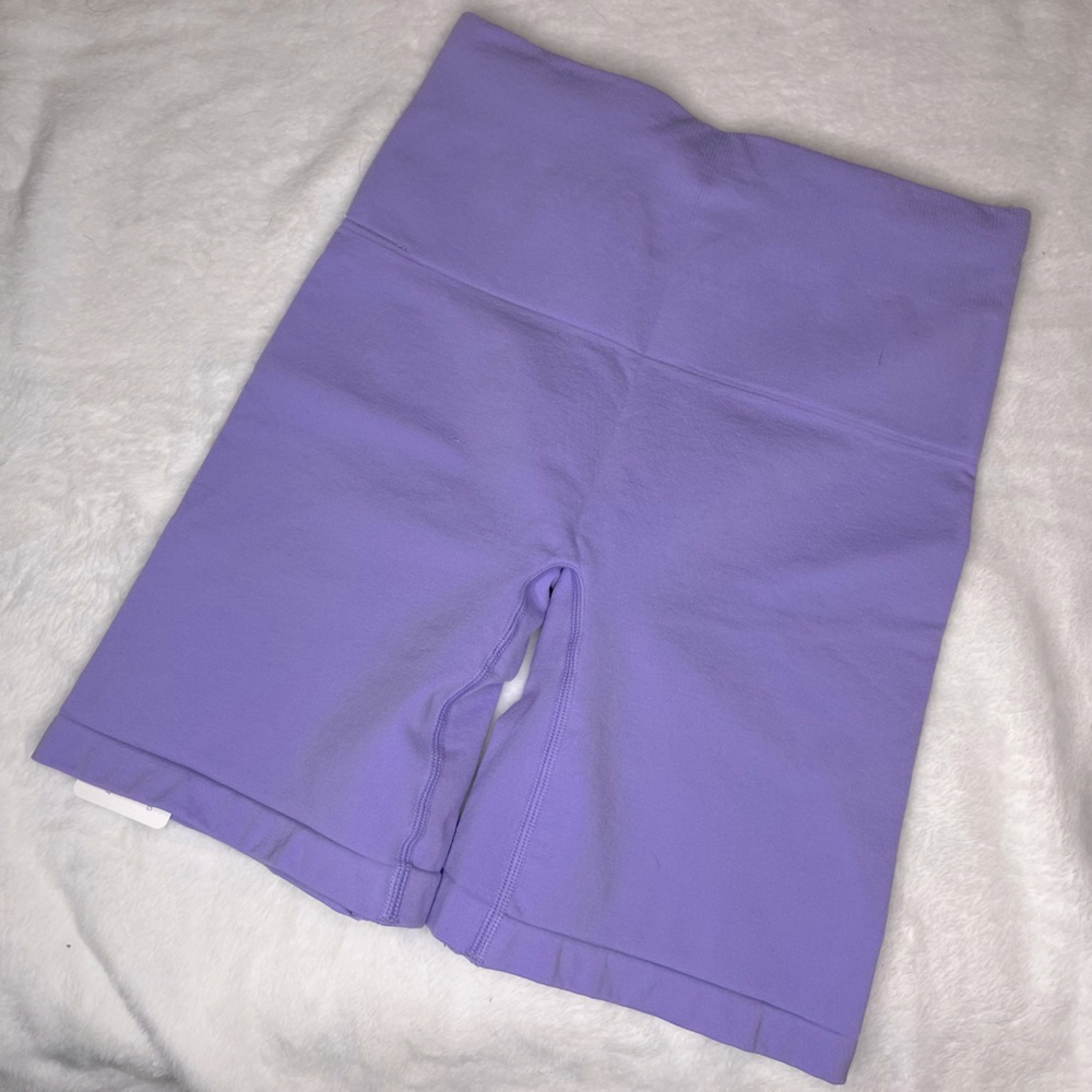 yitty nearly naked shorts
